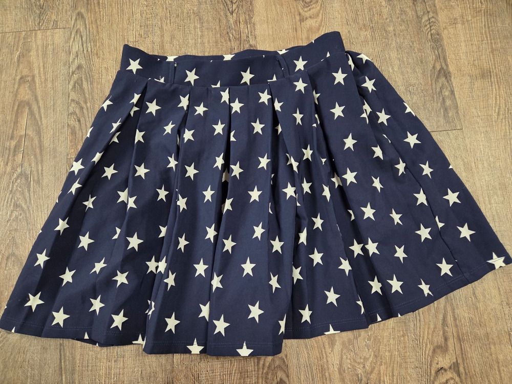 Her Universe Wonder Woman Navy White Star Pleated Skirt Size Medium